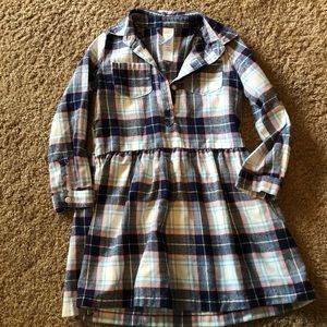 Adorable Carter’s 5T fall dress in good condition!